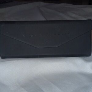 Quay Australia Black Hard Sunglasses Case with Subtle Logo